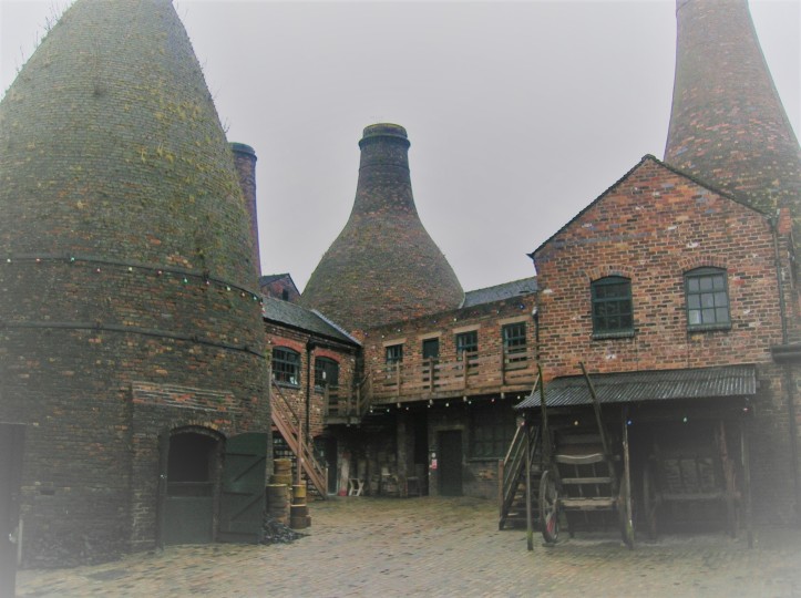 Gladstone_Pottery_Museum_inside
